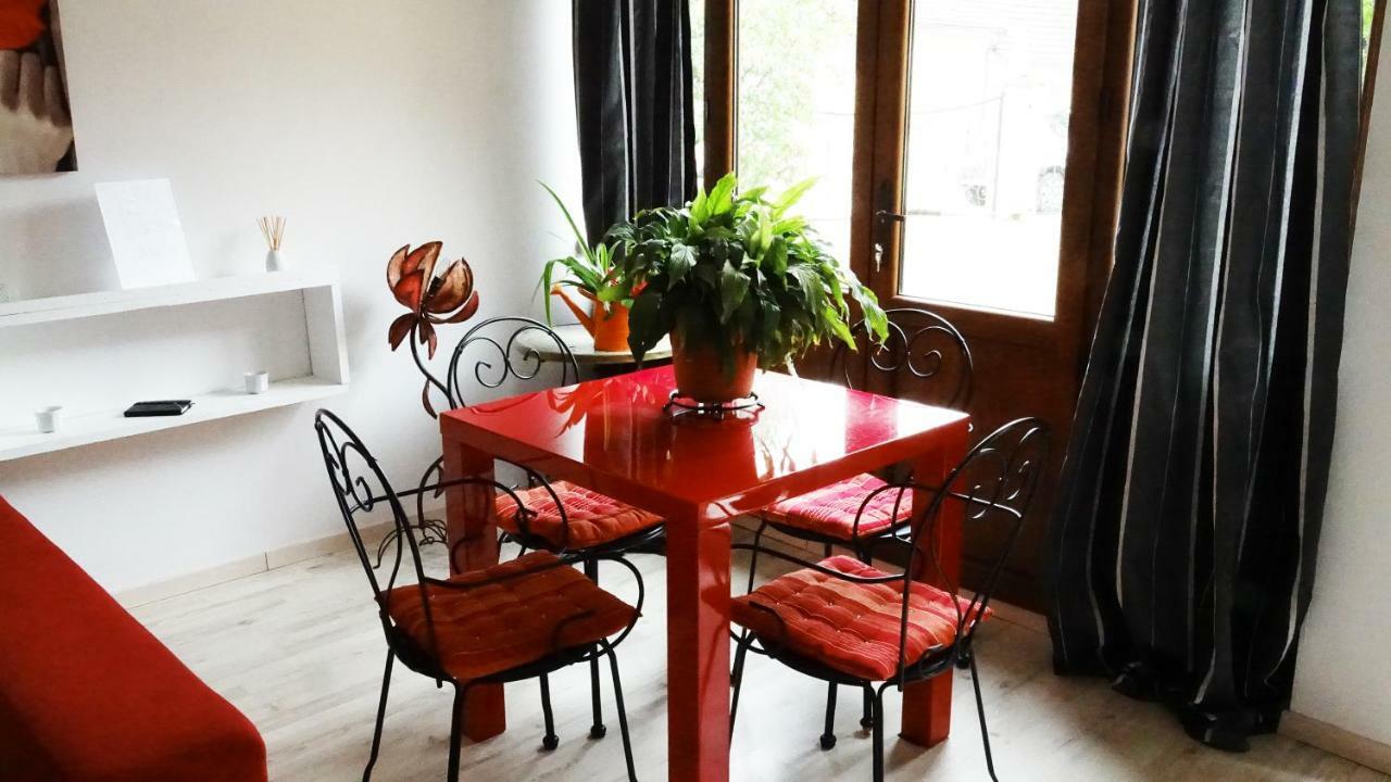 Apartament Le Vieux Pressoir Saint-Germain-lès-Arlay Zewnętrze zdjęcie